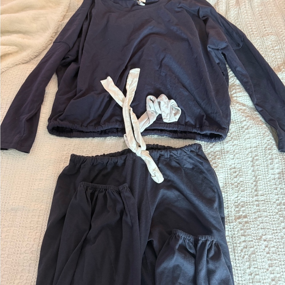 Eberjey Dark Blue Lounge Set with White Accent